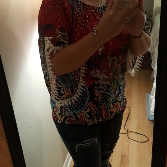 Boutique top - Picture 2 of 3